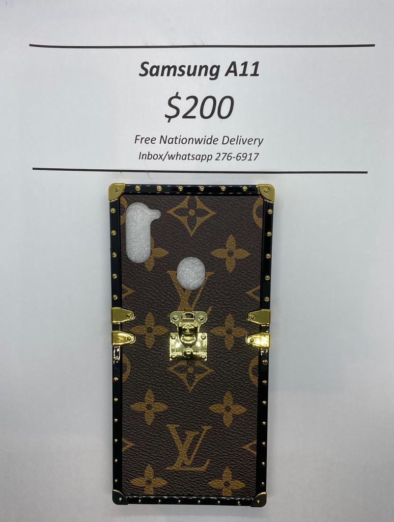 A11 Brown Trunk case